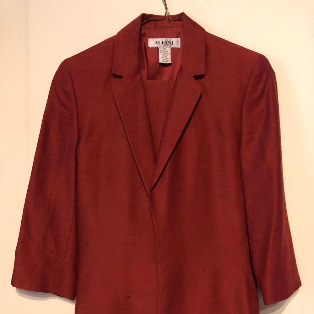 Alfani Sexy Suit Size 4